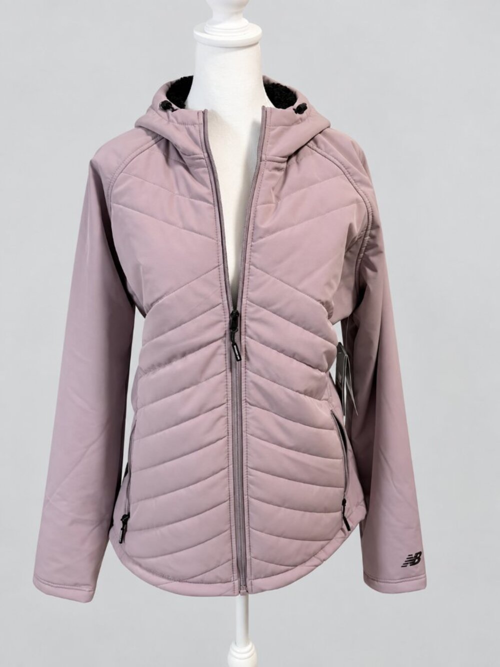 New Balance Women’s L Mauve Softshell Fleece Lined Hooded Jacket NWT